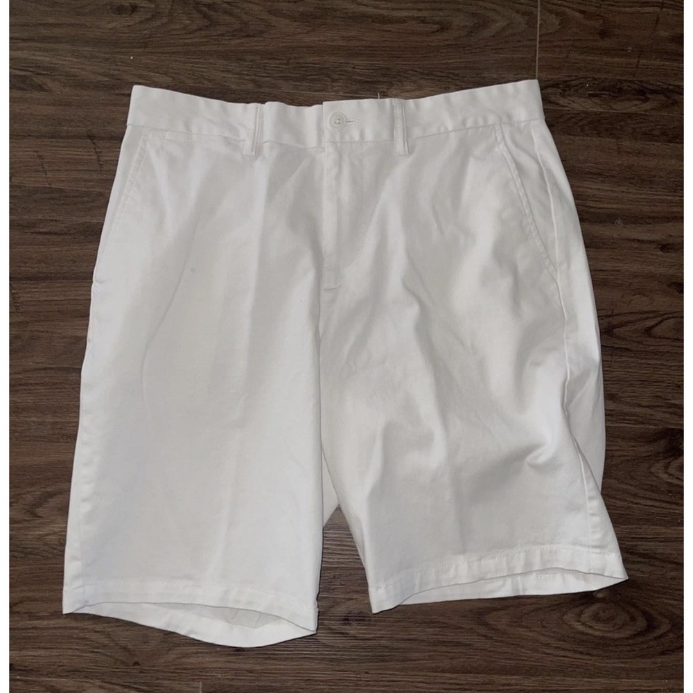 Old Navy Shorts Mens 34 White Ultimate Slim Chino Flat Front Zip Fly Casual